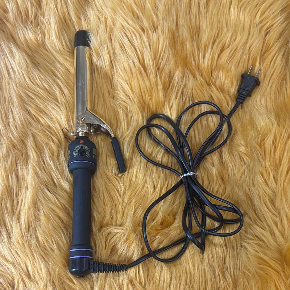 Hot tools 1” Black and Gold Curling Iron